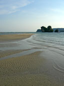 อุทยานแห่งชาติหาดนพรัตน์ธารา อ.เมือง จ.กระบี่ 